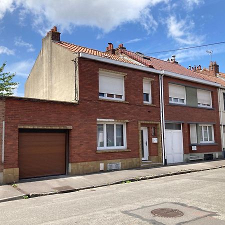 Nice House, Garden And Bbq 3Km From The Beach / Jolie Maison, Jardin Et Bbq A 3 Km De La Plage Coudekerque-Branche Exteriör bild