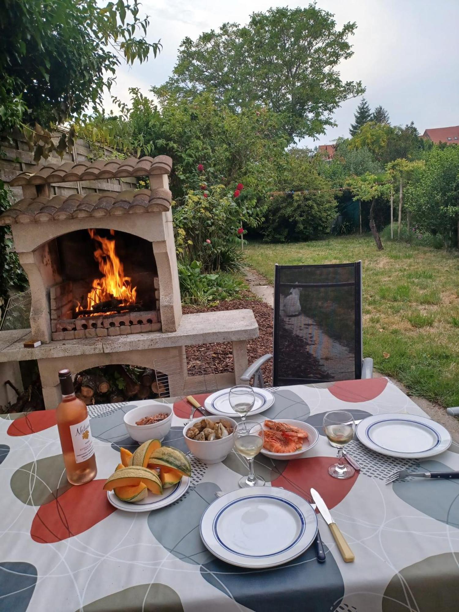 Nice House, Garden And Bbq 3Km From The Beach / Jolie Maison, Jardin Et Bbq A 3 Km De La Plage Coudekerque-Branche Exteriör bild
